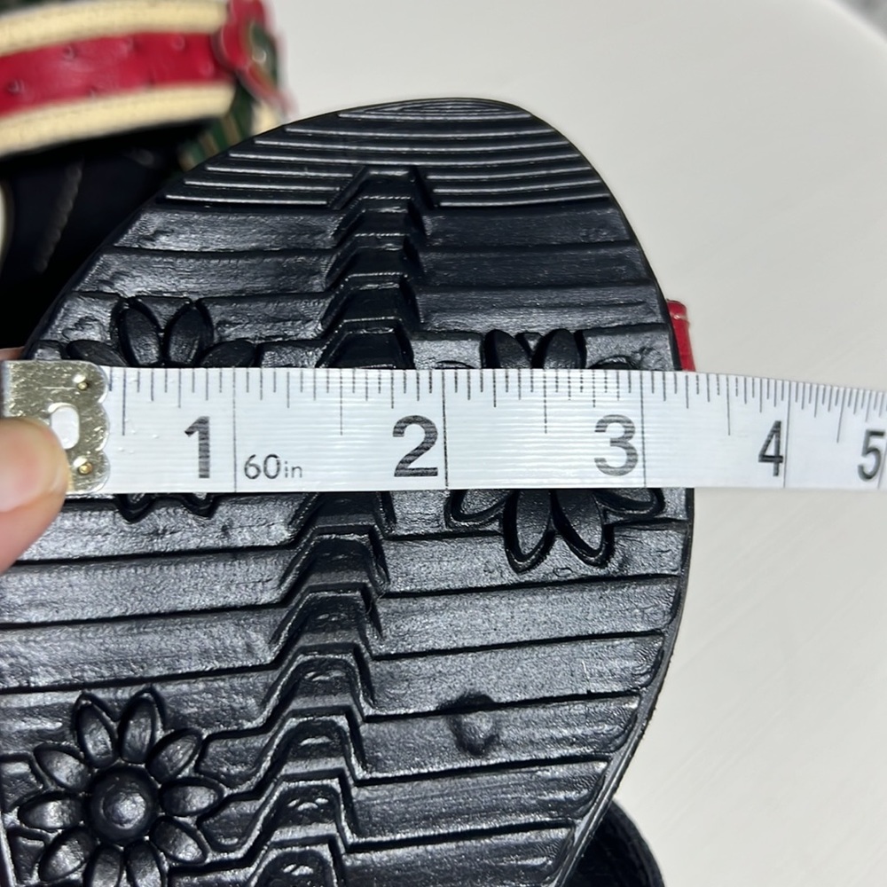 Sandals - Picture 15 of 16